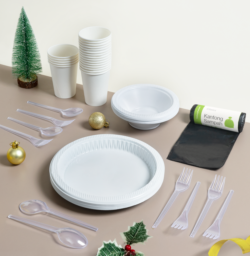Set Peralatan Makan Pesta Sekali Pakai dan Kantong Sampah