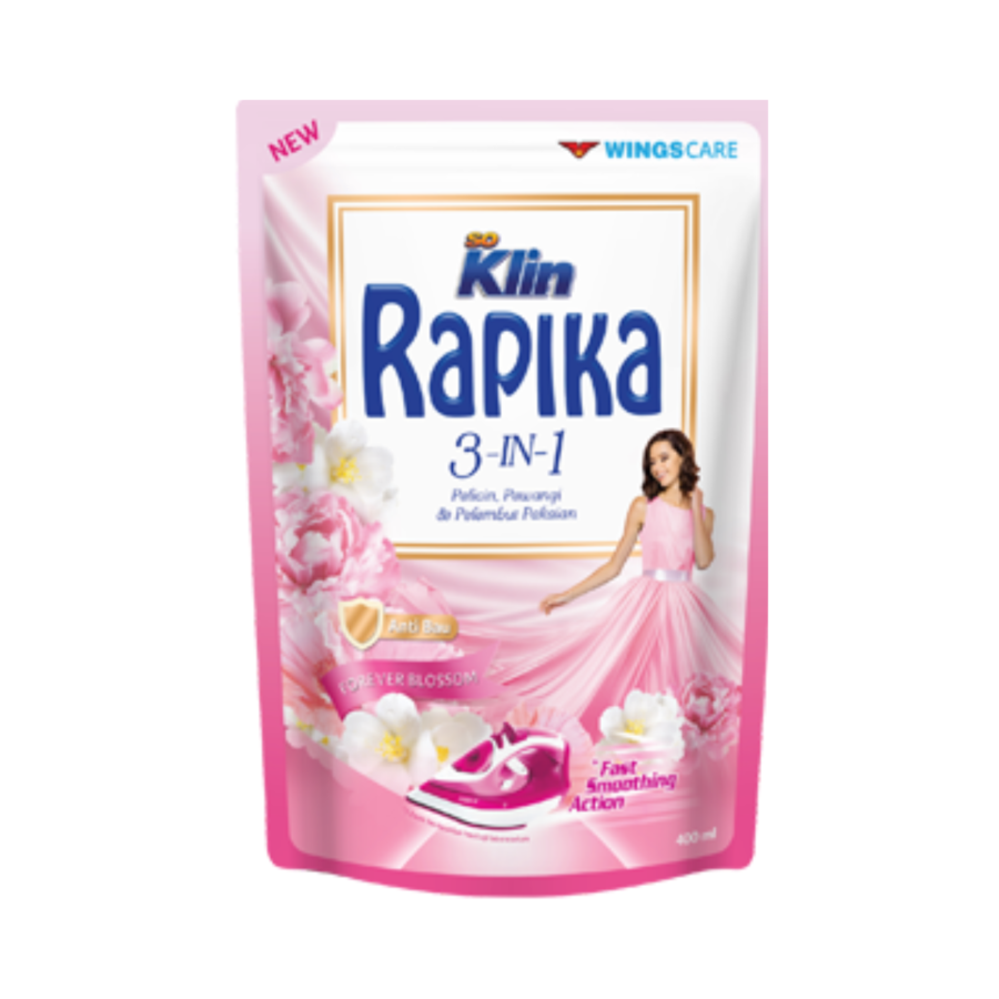 Rapika Merah Pelicin Pewangi Pakaian Pouch 400ml