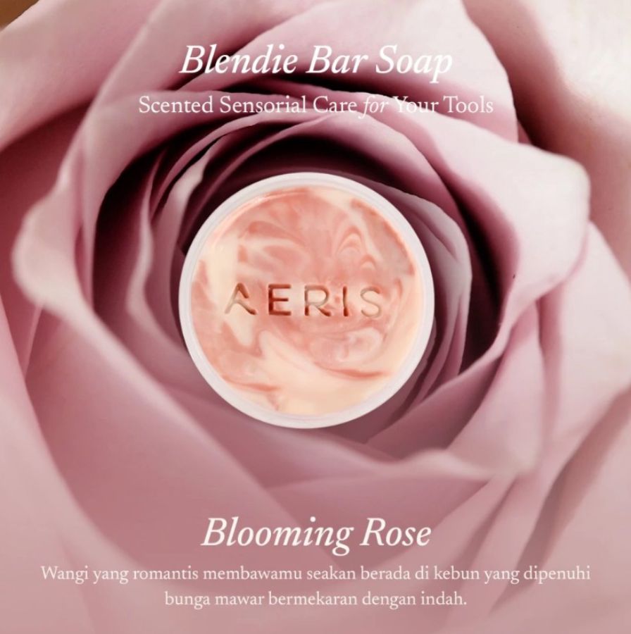 Aeris Beaute Blendie Floral Blooming Rose Pembersih Make Up Brush 1pcs