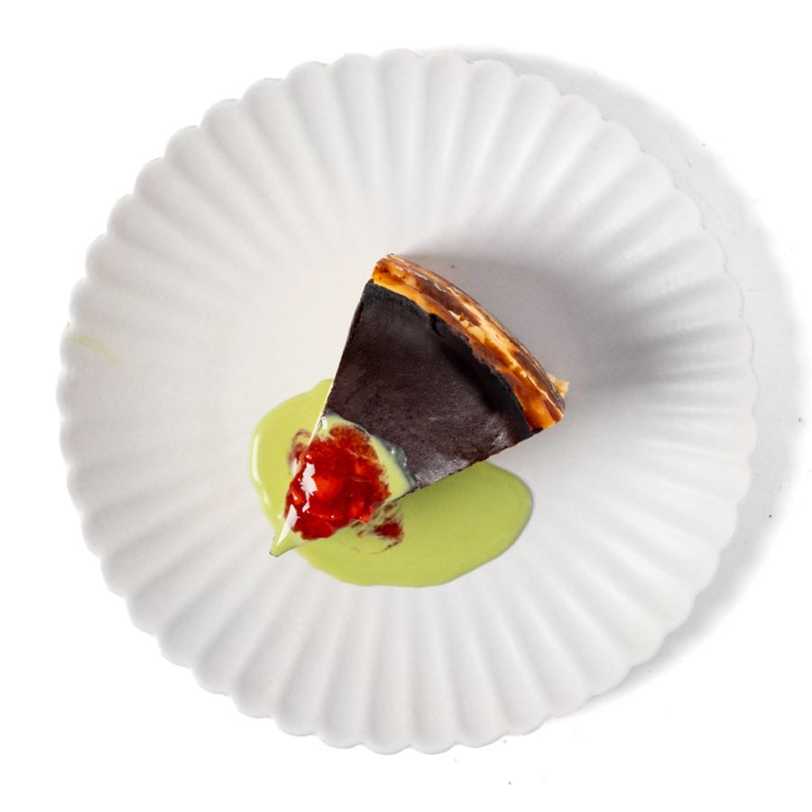 (Sliced) Matcha Strawberry Basque Cheesecake - Astro Cafe x Fragments 1pcs