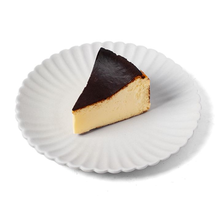 Basque Cheesecake (Sliced) - Astro Cafe x Fragments