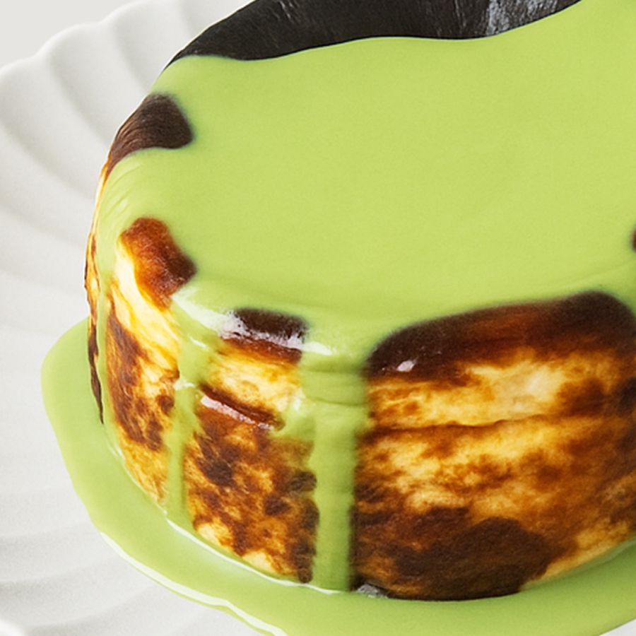 (Whole 12cm) Matcha Basque Cheesecake - Astro Cafe x Fragments 1pcs
