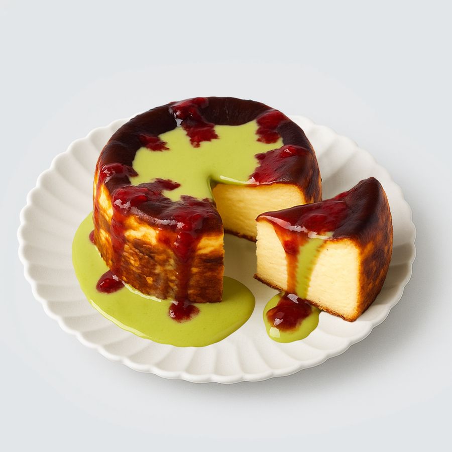 (Whole 12cm) Matcha Strawberry Basque Cheesecake - Astro Cafe x Fragments 1pcs