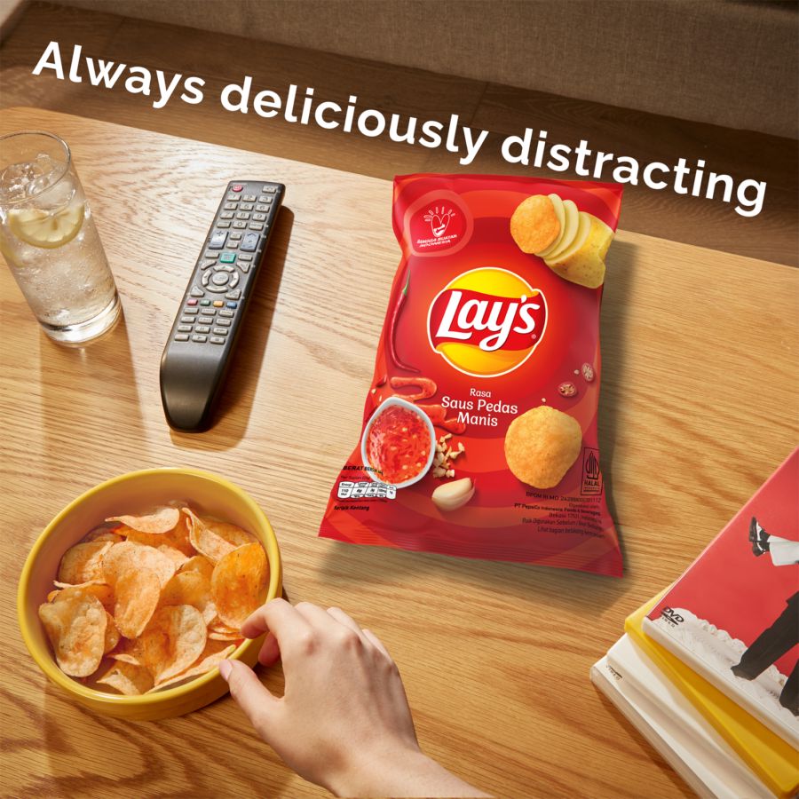 Lays Potato Chips Sweet Chilli 64gram