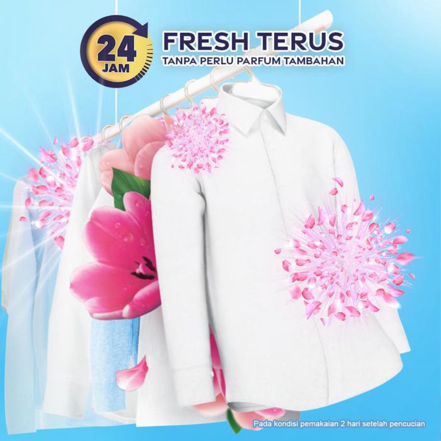 Downy Milky Touch Pelembut dan Pewangi Pakaian 820ml