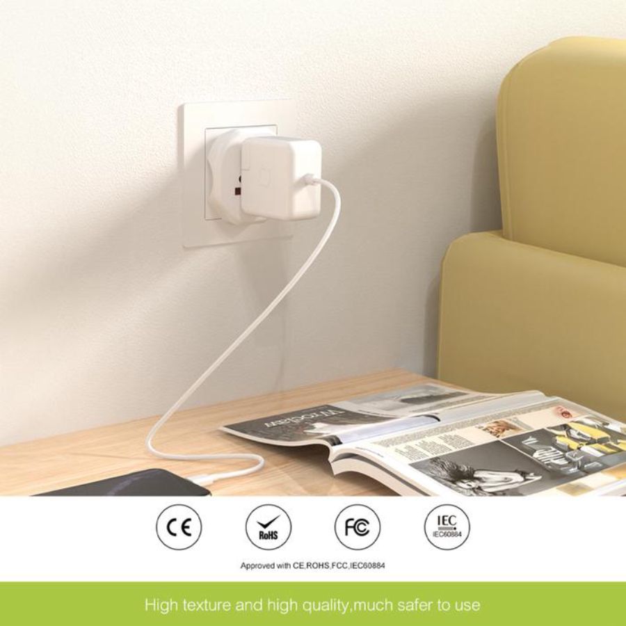 KiiP Wireless Compact Universal Travel Adaptor C25T Putih 1pcs