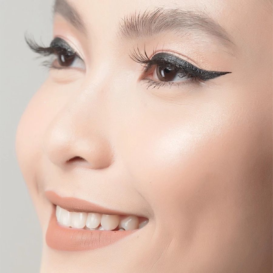 BLP Matte Liner Pitch Black Eyeliner 1ml