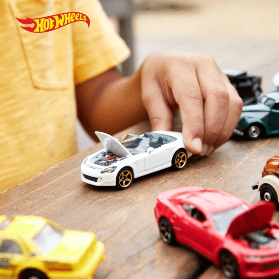 Hot Wheels 3 Cars Random Mainan Mobil Anak