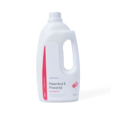 Pelembut dan Pewangi Pakaian Spring Blossom A Basics