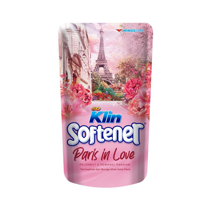 SoKlin Softener Love In Paris Pewangi Pakaian 820ml