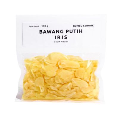 Bumbu Sendok Bawang Putih Iris dalam Minyak