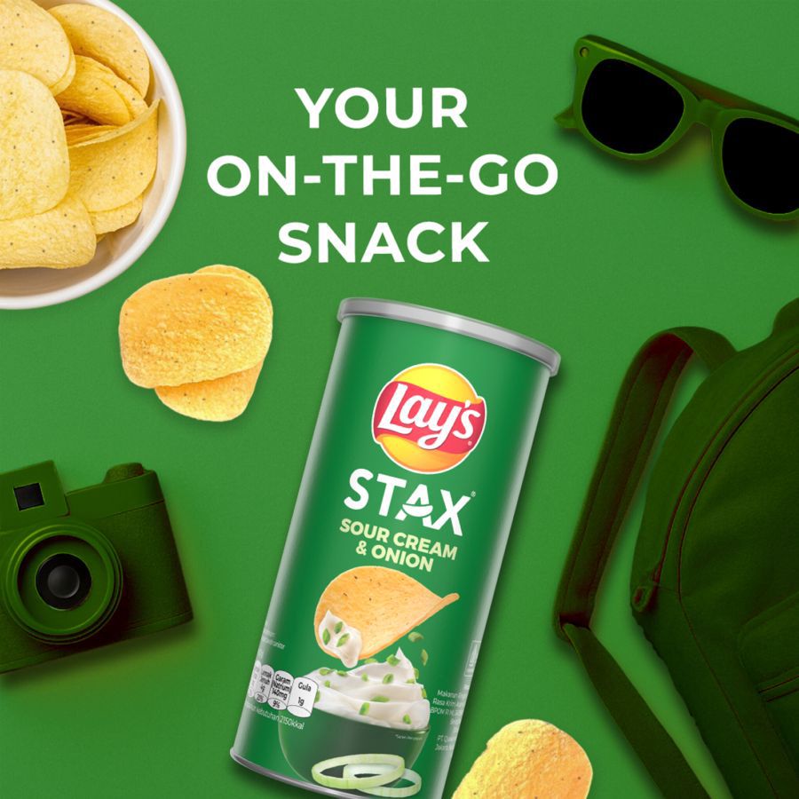 Lay's Stax Keripik Kentang Rasa Sour Cream & Onion 70gram