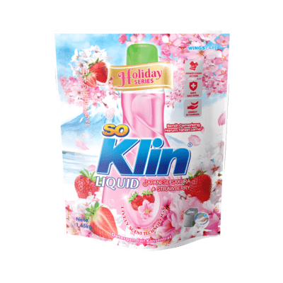 SoKlin Liquid Sakura Strawberry Deterjen Cair