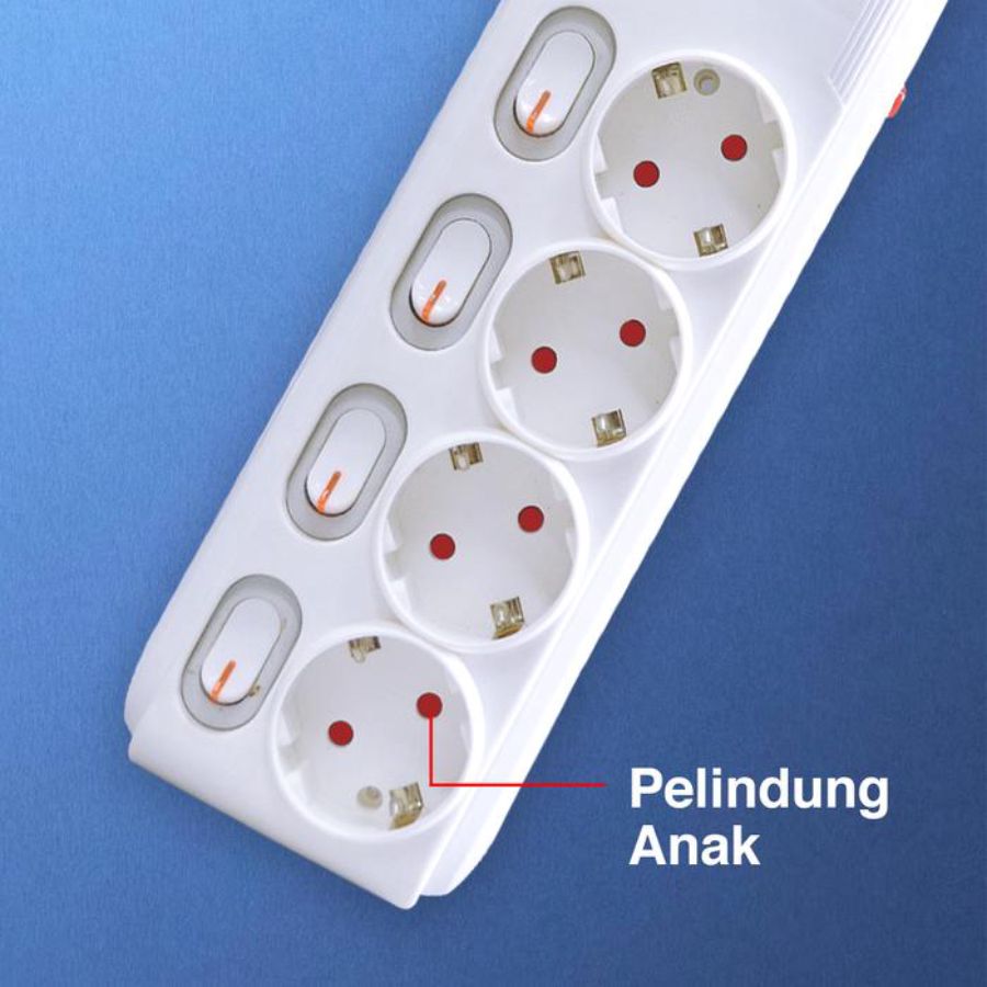 Kenmaster Stop Kontak F-66 Switch 6 Lubang 1.5 Meter STKA105 1pcs