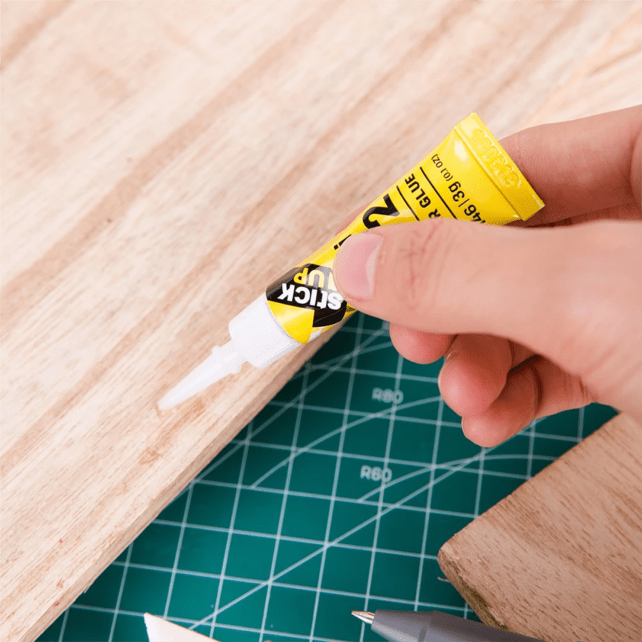 Deli Super Glue